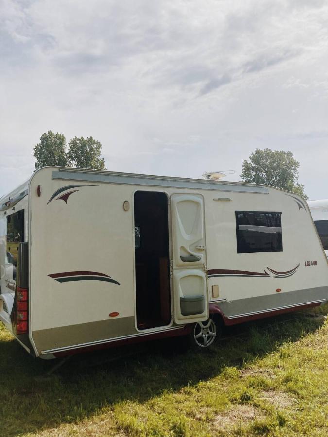 Camping Rogowo Mrzezyno Bagian luar foto